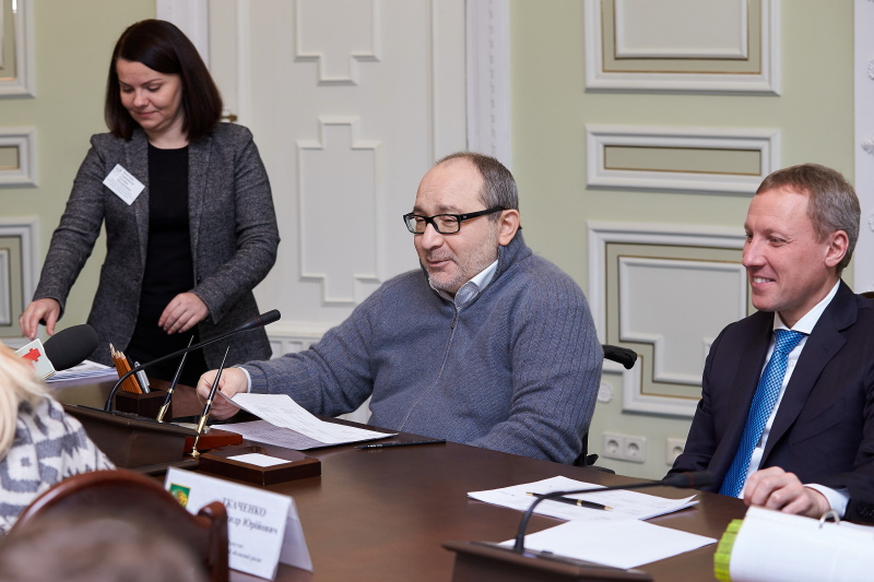 Геннадій Кернес провів прийом жителів Новобаварського району