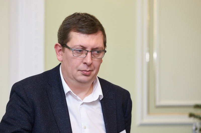 Геннадій Кернес провів прийом жителів Новобаварського району