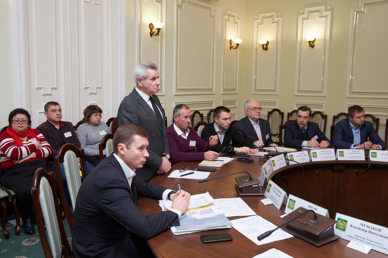 Геннадій Кернес провів прийом жителів Новобаварського району