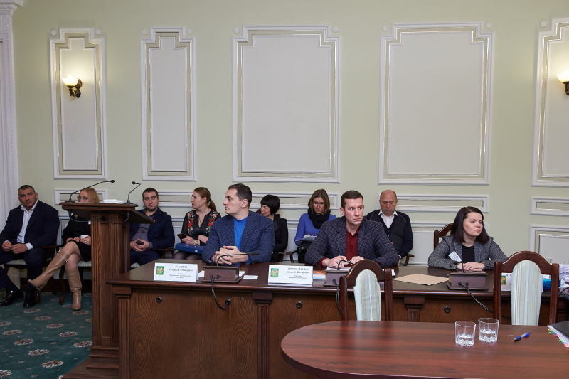 Геннадій Кернес провів прийом жителів Новобаварського району