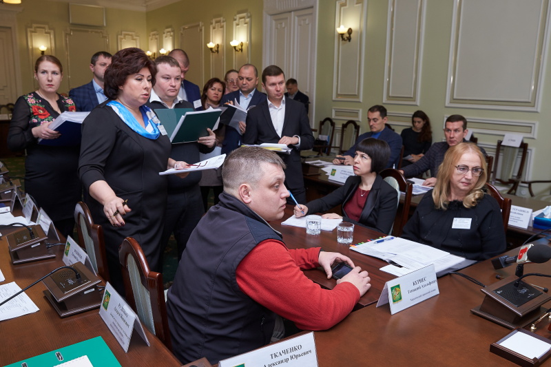 Геннадій Кернес провів прийом жителів Новобаварського району