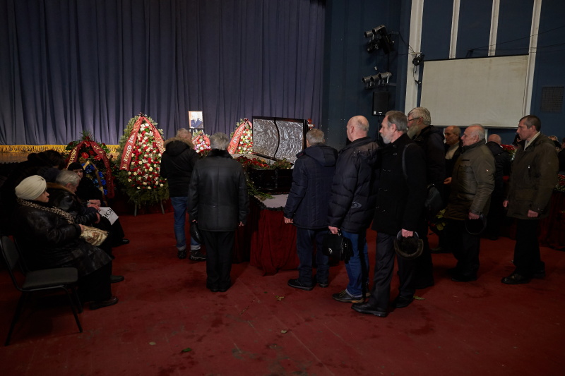 У Харкові попрощалися з Леонідом Ісаєвим