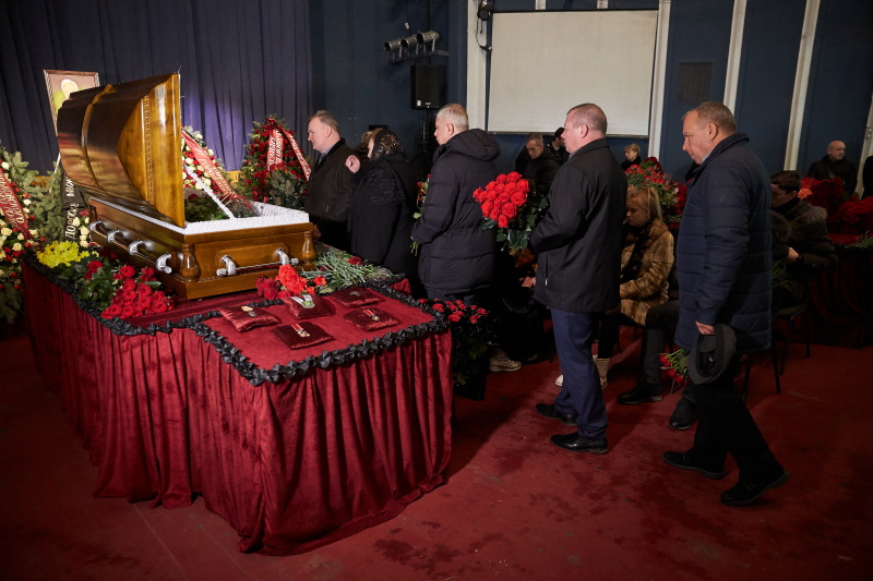 Харків'яни попрощалися з Олександром Кривцовим
