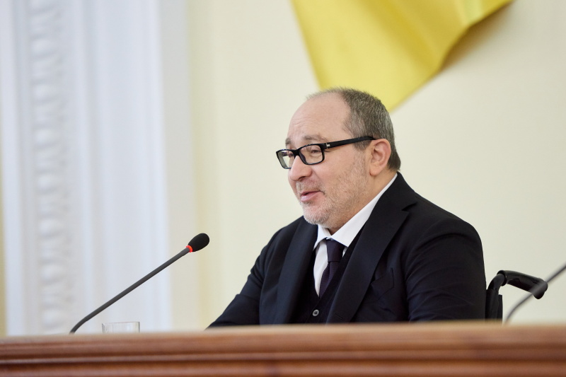 Геннадій Кернес зустрівся з переможцями конкурсу творчих робіт про Харків
