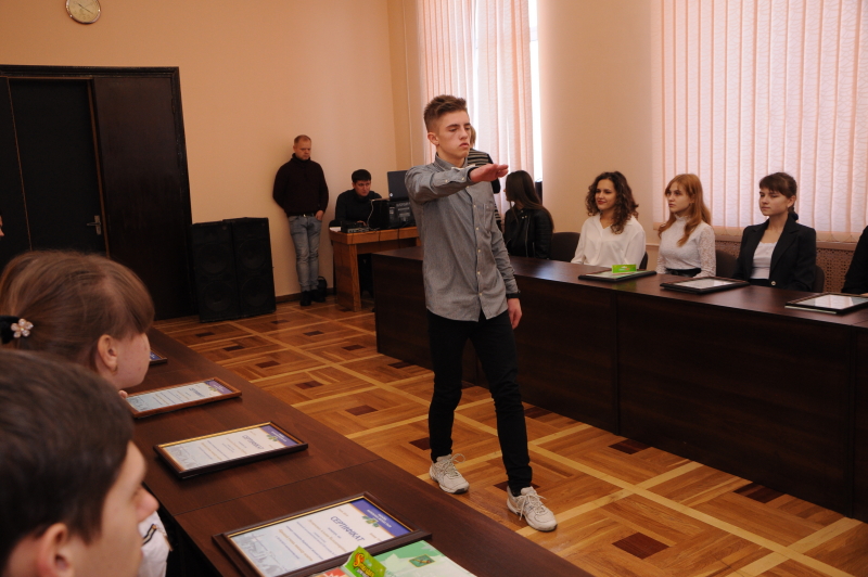 В Індустріальному районі відбувся прийом кращих учнів шкіл