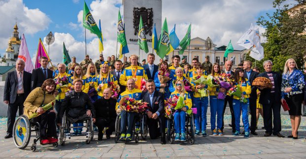 Президент призначив стипендії харківським паралімпійцям та їхнім тренерам