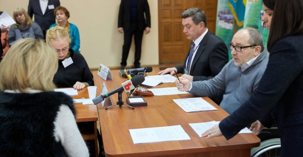 Геннадій Кернес провів особистий прийом у сільгоспуніверситеті імені Василенка