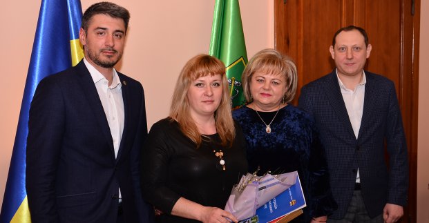 У Немишлянському районі пройшло свято з нагоди 8 Березня