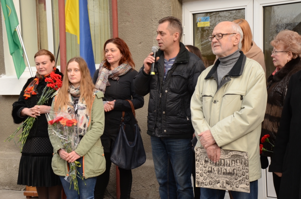 У місті відкрили меморіальну дошку засновнику пошукового руху на Харківщині