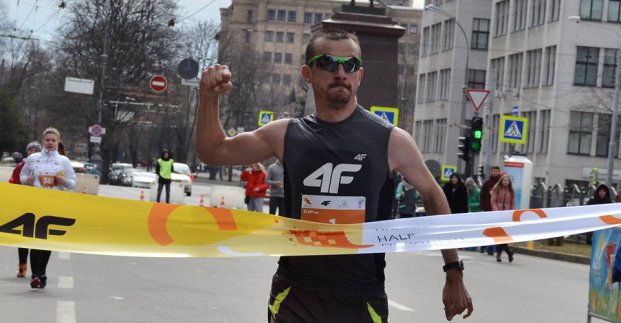 Більше 800 чоловік пробігли третій Харківський напівмарафон