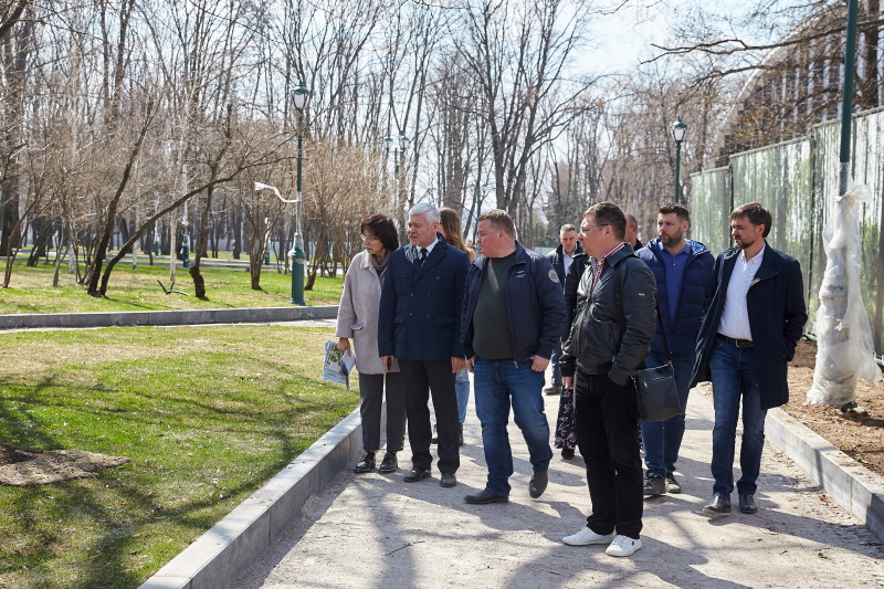 У саду Шевченка створюють нові фонтани, озеро і дитячий майданчик