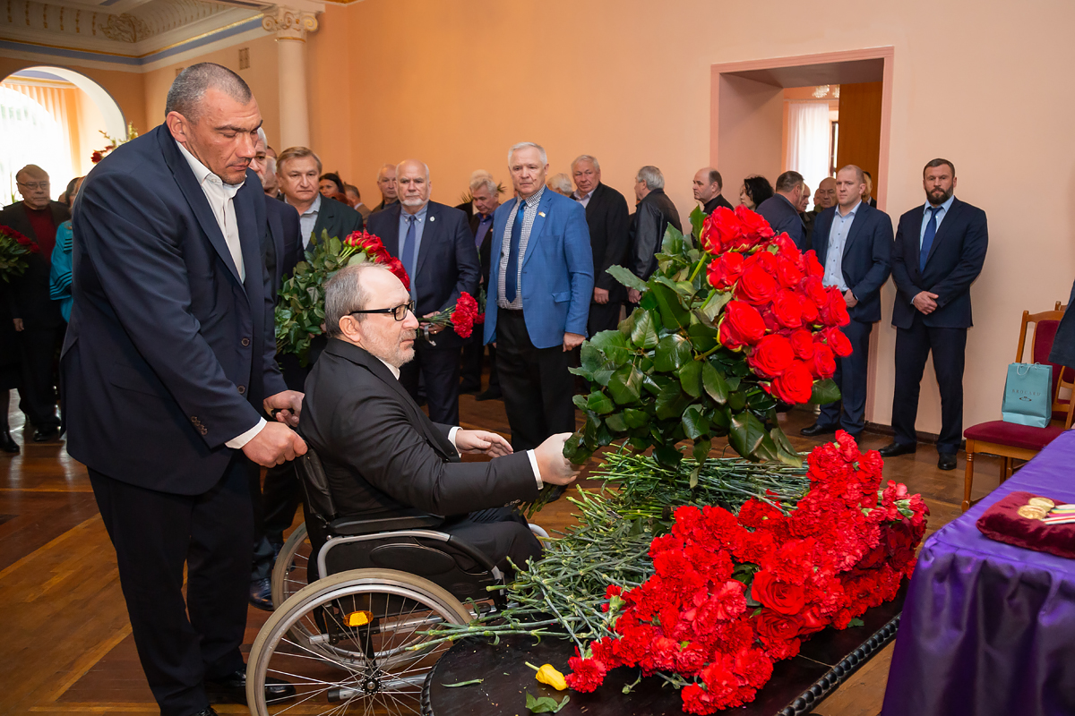 У Харкові попрощалися з Юрієм Шрамком