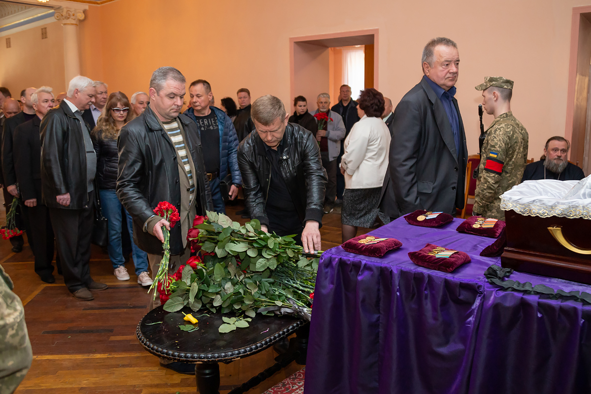 У Харкові попрощалися з Юрієм Шрамком