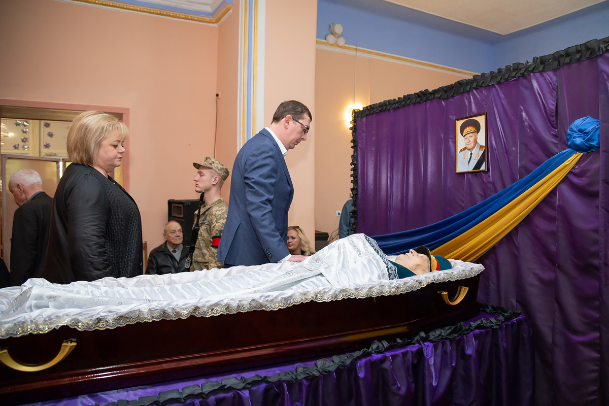 У Харкові попрощалися з Юрієм Шрамком