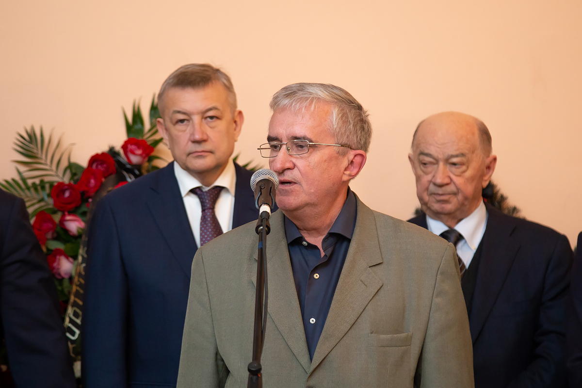 У Харкові попрощалися з Юрієм Шрамком