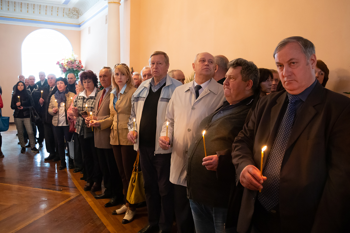 У Харкові попрощалися з Юрієм Шрамком