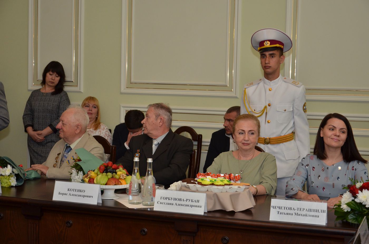 Геннадій Кернес зустрівся з ветеранами напередодні 9 Травня