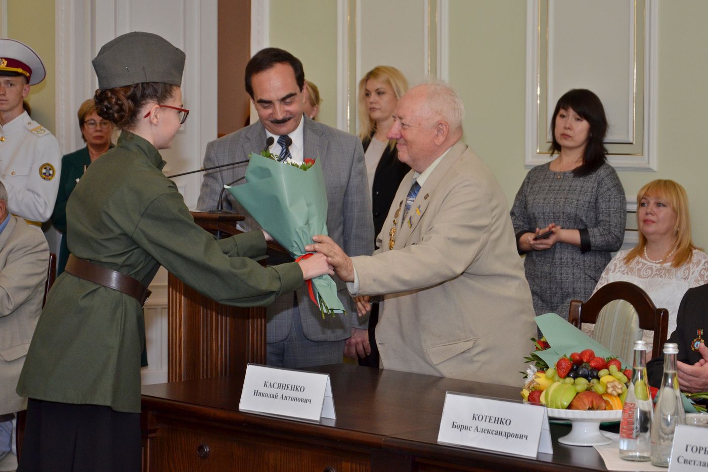 Геннадій Кернес зустрівся з ветеранами напередодні 9 Травня