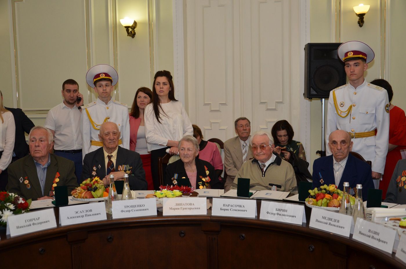Геннадій Кернес зустрівся з ветеранами напередодні 9 Травня