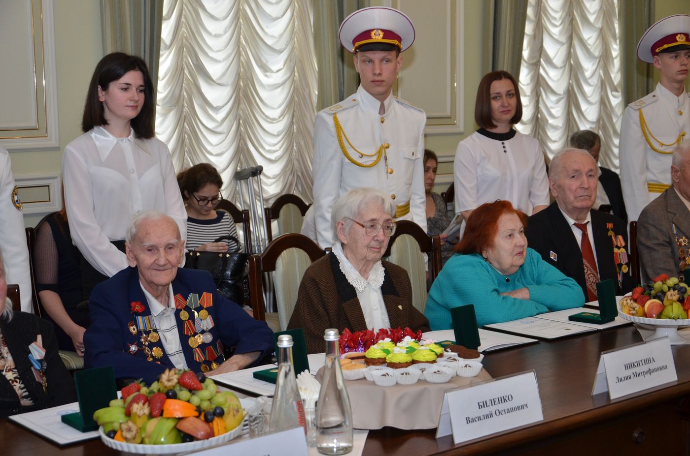 Геннадій Кернес зустрівся з ветеранами напередодні 9 Травня