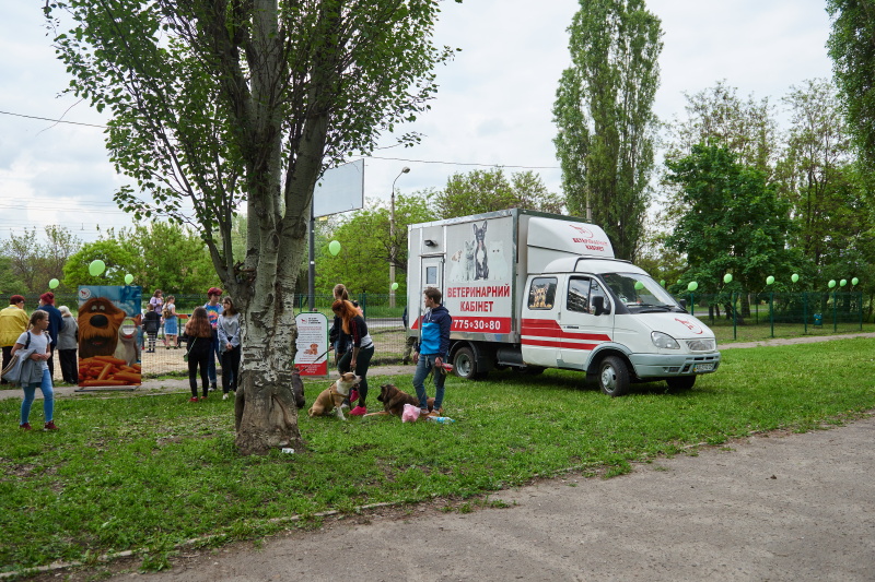 На Салтівці відкрили майданчик для дресирування собак