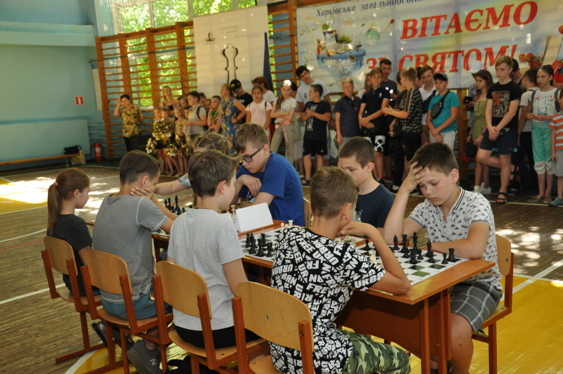 У Київському районі пройшли змагання з шахів серед школярів