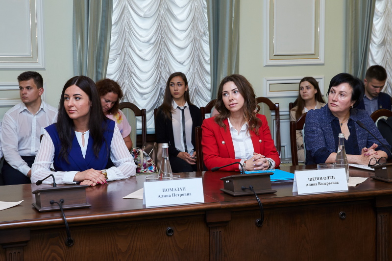 Геннадій Кернес підписав меморандум з ЮНІСЕФ