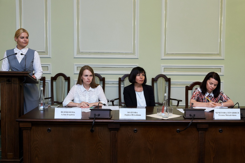 Геннадій Кернес створює Раду національних меншин Харкова