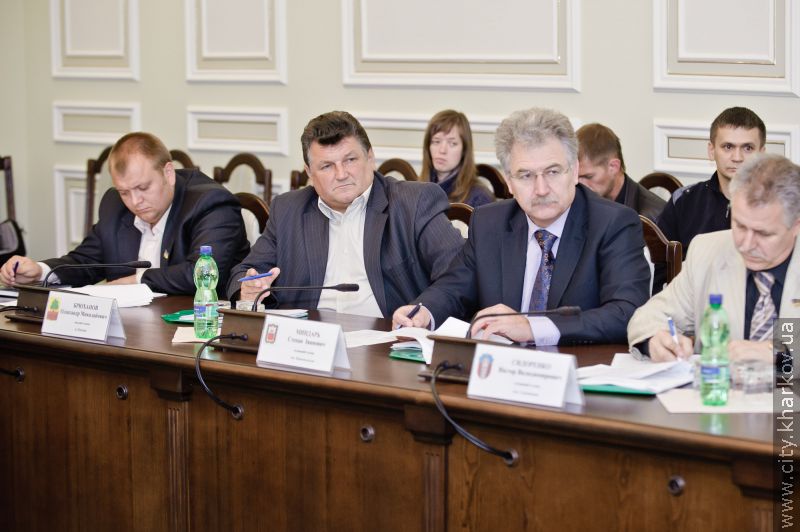 Асоціація міст передала комп'ютери місцевим радам Харківської області
