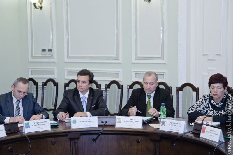 Асоціація міст передала комп'ютери місцевим радам Харківської області