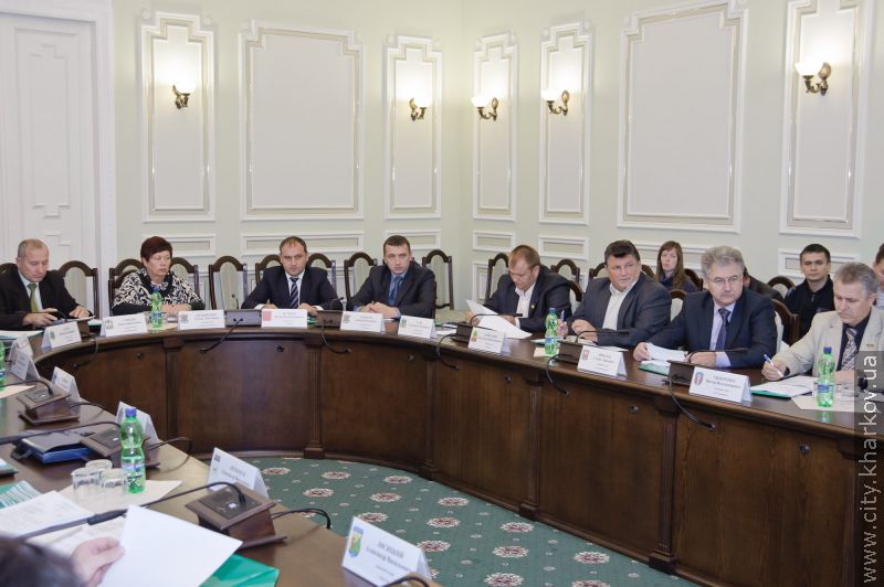 Асоціація міст передала комп'ютери місцевим радам Харківської області