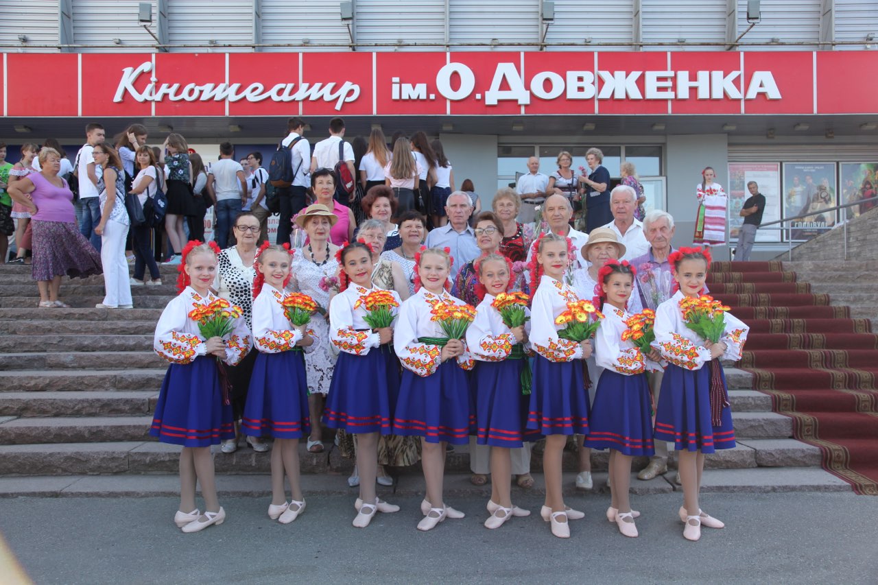 У кінотеатрі Довженка відбулася зустріч із ветеранами війни