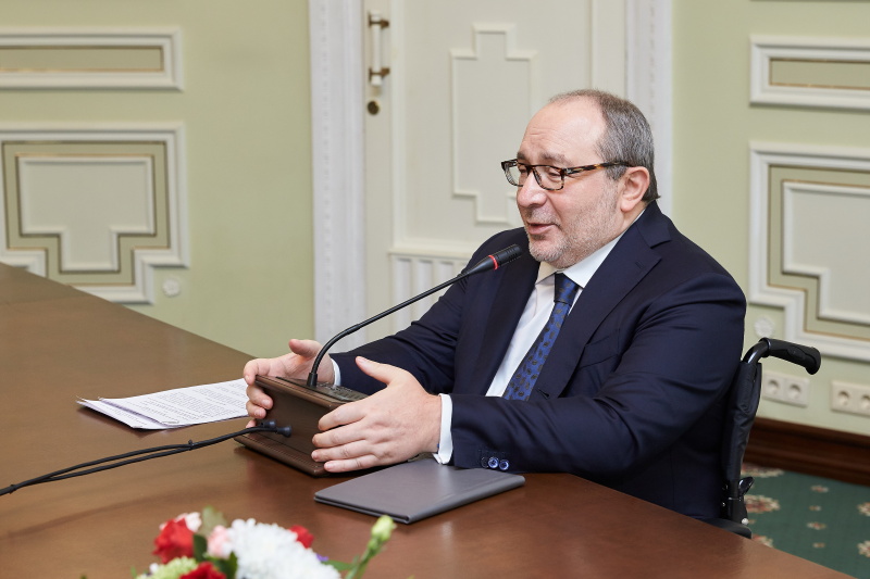 Геннадій Кернес вручив харків'янам грамоти з нагоди Дня міста 