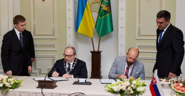 Геннадій Кернес і мер словацької Трнави підписали Меморандум про співпрацю 