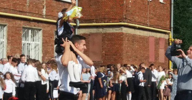 У Слобідському районі відбулося свято першого дзвоника 