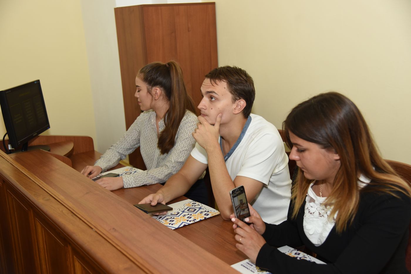 Сортування сміття у школах і благодійні еко-ініціативи - нові проекти Молодіжної ради