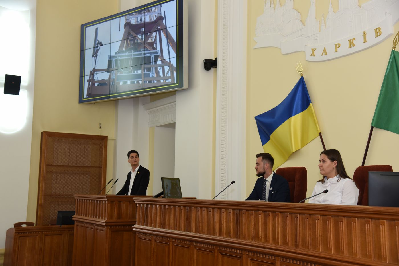 Сортування сміття у школах і благодійні еко-ініціативи - нові проекти Молодіжної ради