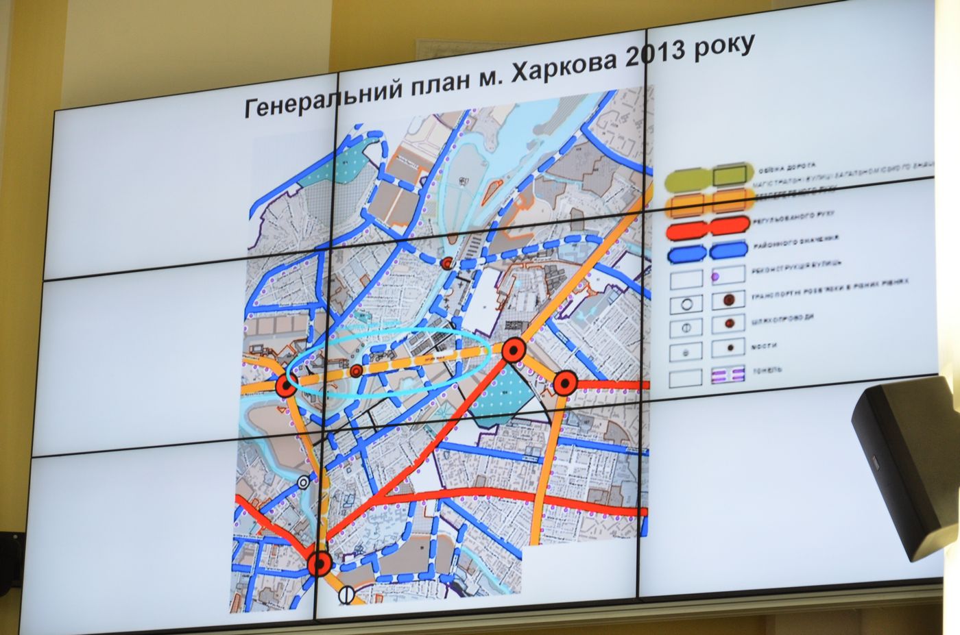 Геннадій Кернес обговорив з підприємцями «Барабашово» будівництво нової дороги