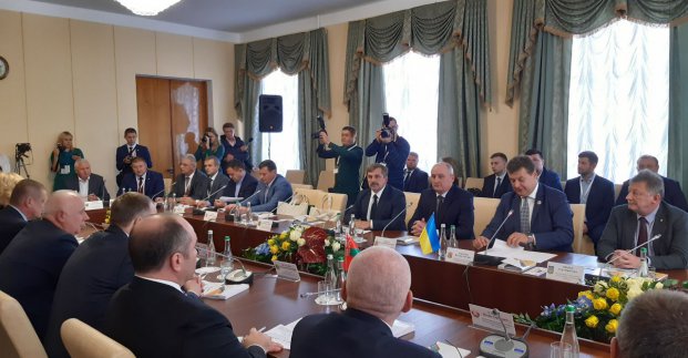 Харків та Мінськ підписали договір про співробітництво