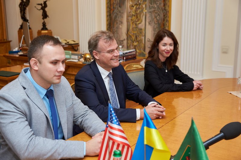 «Майкрософт» розробить проекти для покращення життя у Харкові