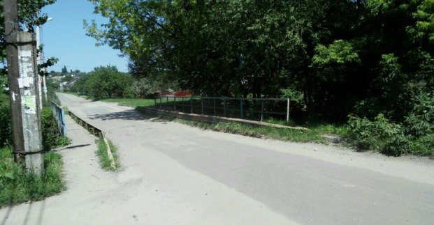 У Немишлянському районі закривається рух через міст