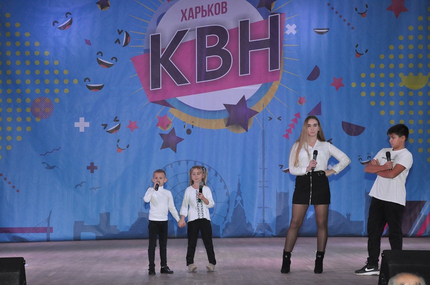 У Харкові відбувся фестиваль «Сезон супергероїв» шкільної ліги гумору