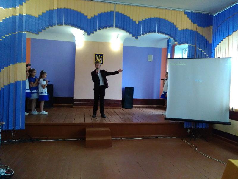 В Індустріальному районі нагородили переможців поетичного конкурсу