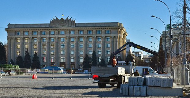 На площі Свободи обмежено рух
