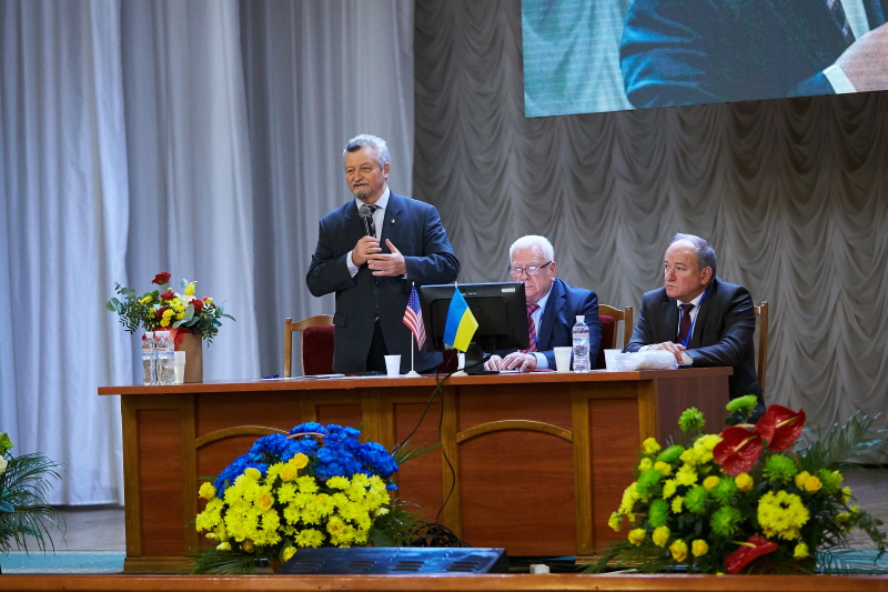 Вчені з різних країн світу обговорюють у Харкові лікування ендокринних захворювань
