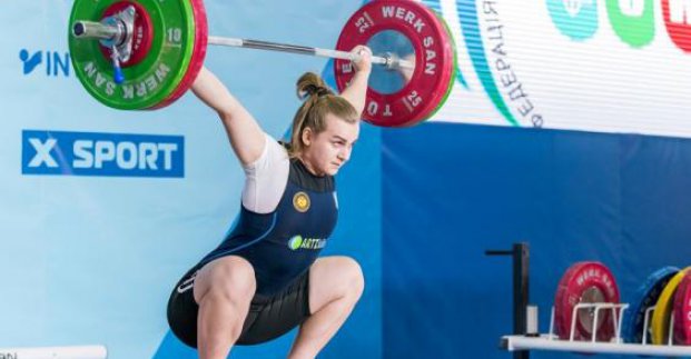Харків'яни завоювали 13 медалей і встановили рекорди на чемпіонаті України з важкої атлетики