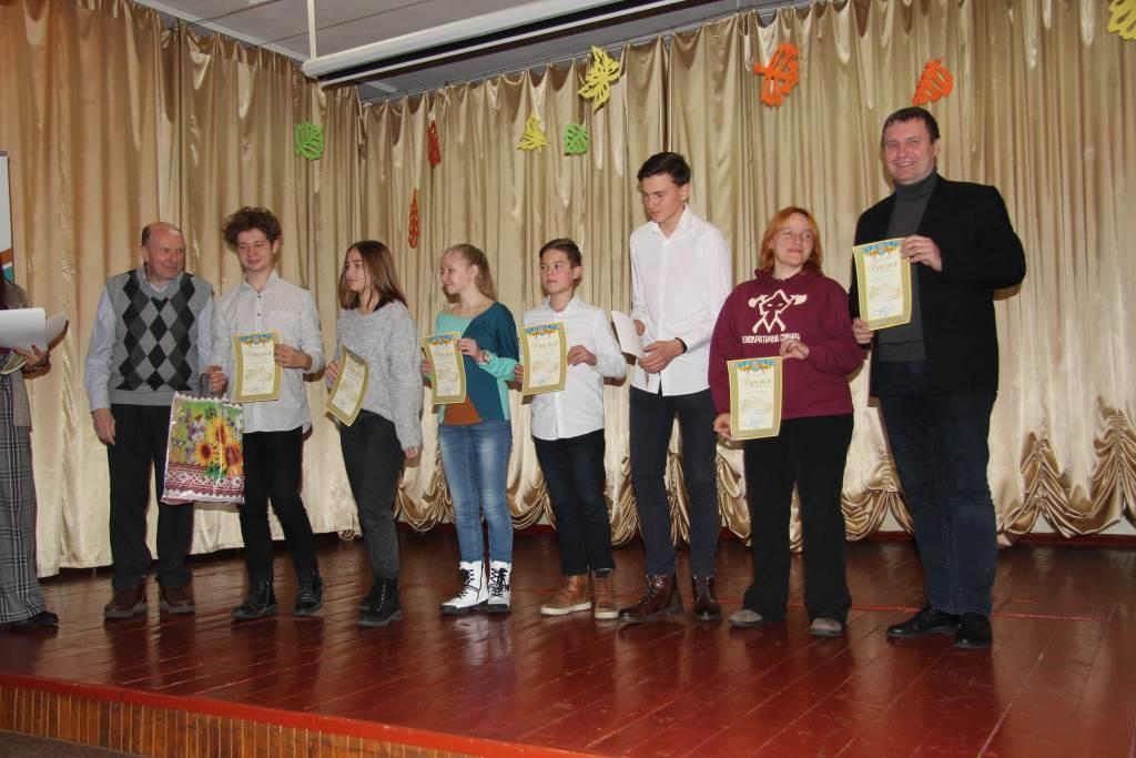 Харківські школярі перемогли на турнірі юних фізиків