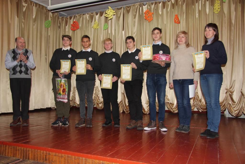 Харківські школярі перемогли на турнірі юних фізиків