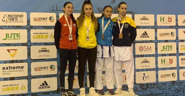 Юна харківська каратистка перемогла на турнірі в Італії