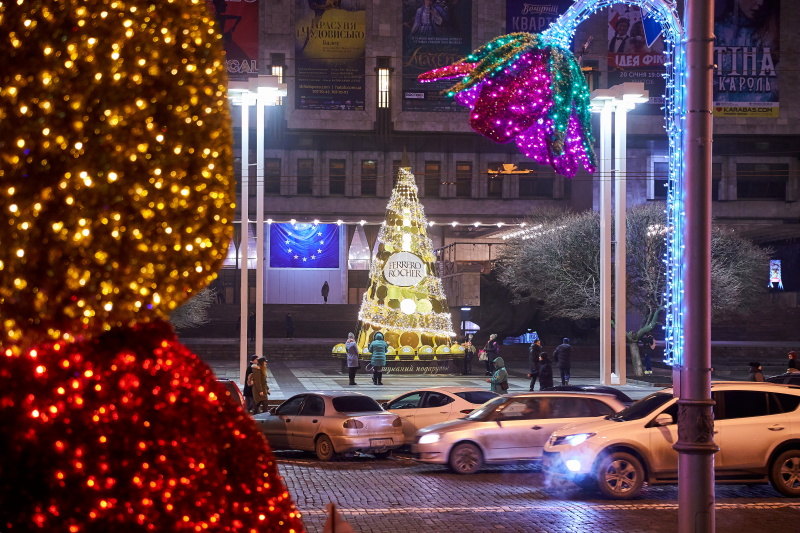 Харків прикрасили до Нового року